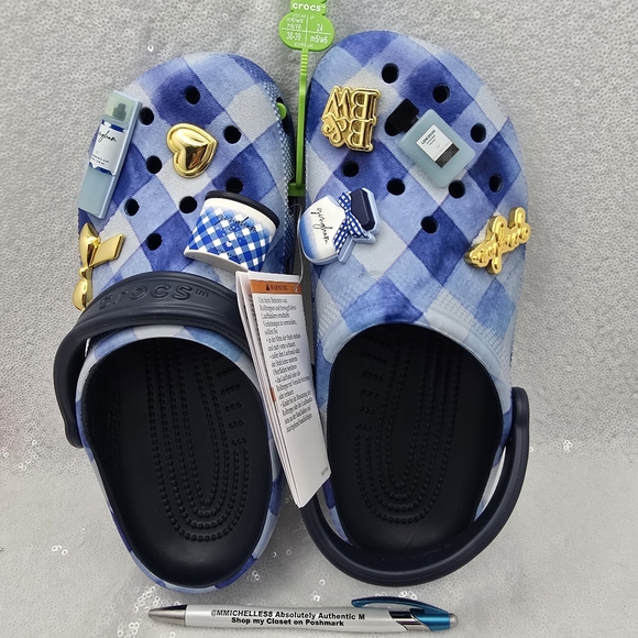 Crocs x Bath and Body Works Limited Edition Crocs Women's Sz 8 Gingham Jibbitzs - Picture 4 of 10